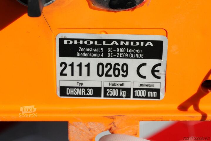 Hladilna polprikolica SCHMITZ CARGOBULL SKO 24/ LBW 2500 kg UFB /DS/ BLUMEN / TK SCB