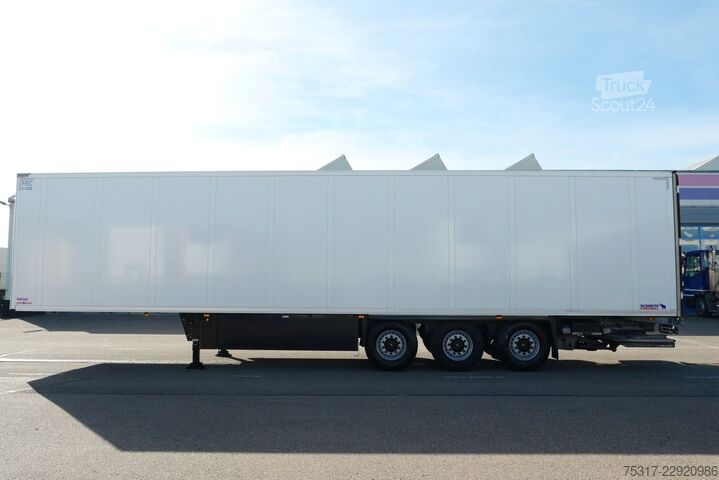 Hladilna polprikolica SCHMITZ CARGOBULL SKO 24/ LBW 2500 kg UFB /DS/ BLUMEN / TK SCB