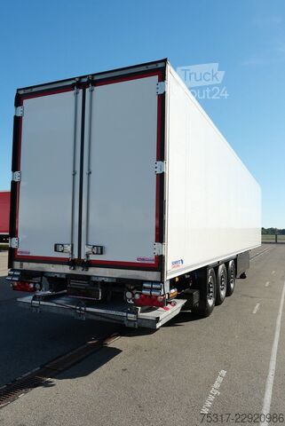 Hladilna polprikolica SCHMITZ CARGOBULL SKO 24/ LBW 2500 kg UFB /DS/ BLUMEN / TK SCB