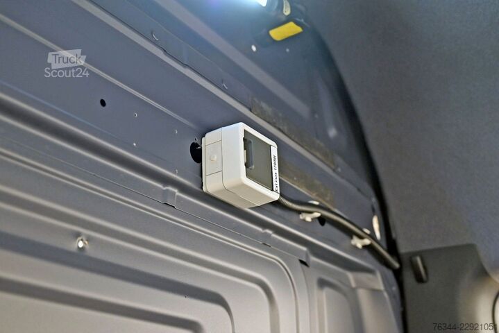 Kombi z visokim stropom MERCEDES-BENZ Sprinter 314 CDI MR L2H2 Klima Navi Tempomat AHK