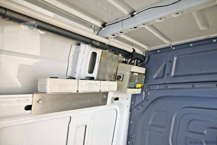 Kombi z visokim stropom MERCEDES-BENZ Sprinter 314 CDI MR L2H2 Klima Navi Tempomat AHK