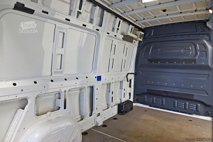 Kombi z visokim stropom MERCEDES-BENZ Sprinter 314 CDI MR L2H2 Klima Navi Tempomat AHK
