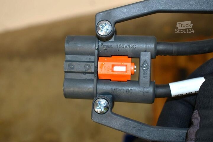 Akumulator do wózka widłowego GRUMA 24 Volt 2 PzB 150 Ah