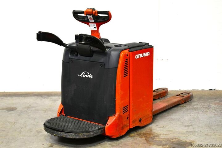 Stovintis elektrinis padėklų vežimėlis Linde T 20 AP 131-08