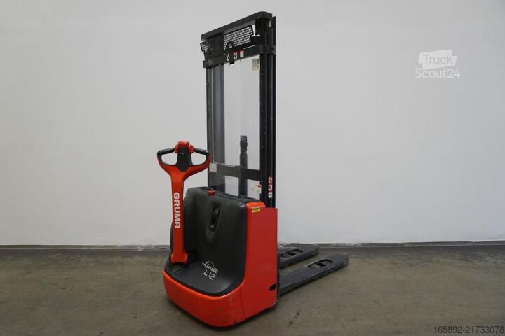 Hochhubwagen Linde L 12 1172