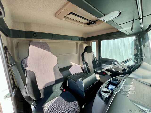 Φορτηγό με επίπεδη καρότσα MAN TGS 26.460 6x2 Lift*Lenk*Pritsche*HIAB 177K Kran