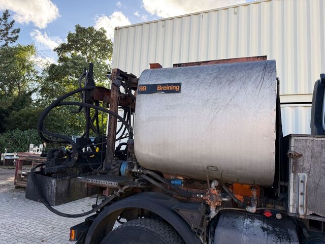 Sonderausbau-Transporter UNIMOG U400 mit Breining U2000 Bitumenspritze + Besen