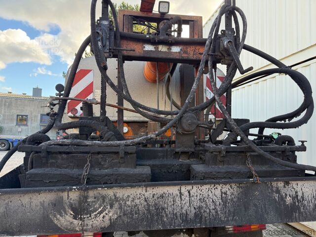 Sonderausbau-Transporter UNIMOG U400 mit Breining U2000 Bitumenspritze + Besen