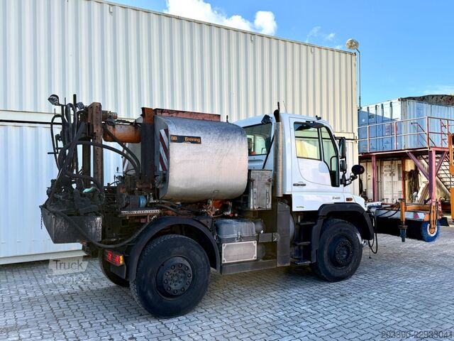 Centrale d'enrobage (d’asphalte) Unimog U400 mit Bitumspritze Breining + Besen