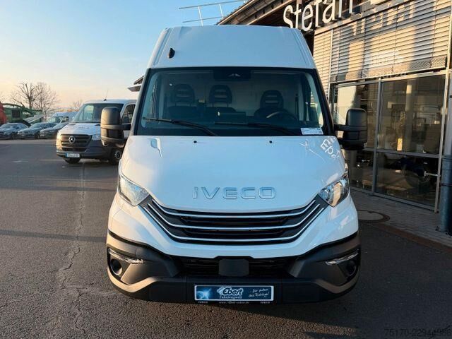 Kombi s vysokou strechou Iveco Daily 35S18 HA8 *R4.100mm*Automatik*Kamera*ACC*
