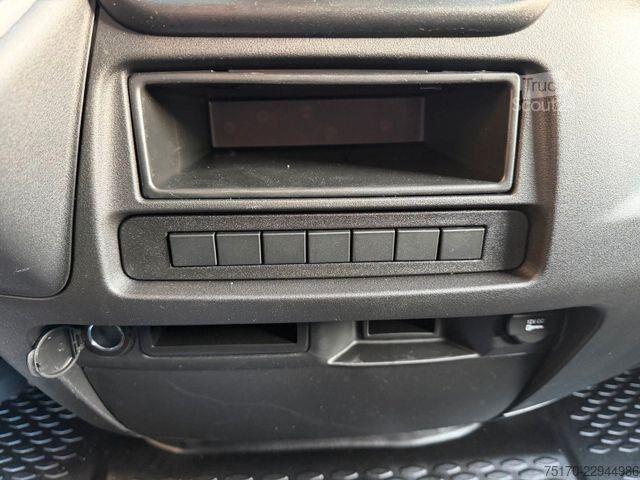 Kombi s vysokou strechou Iveco Daily 35S18 HA8 *R4.100mm*Automatik*Kamera*ACC*