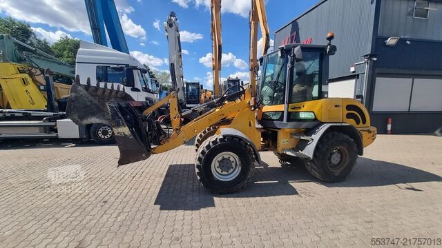 Τροχοφόρος φορτωτής Terex TL 80
