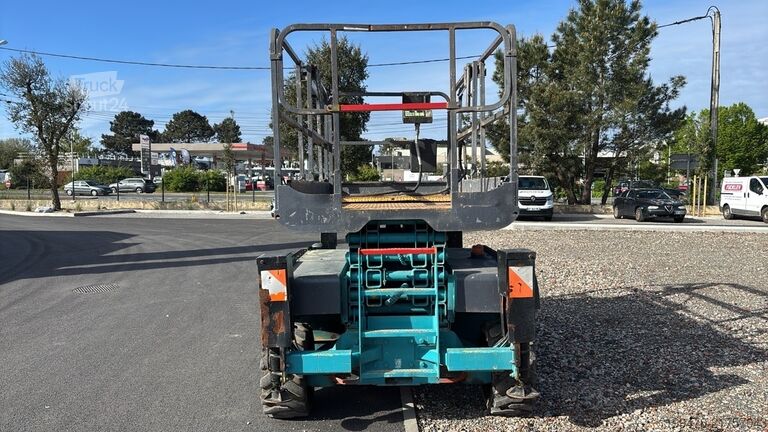 Mesa elevatória de tesoura Haulotte Compact 12 Dx (12m)