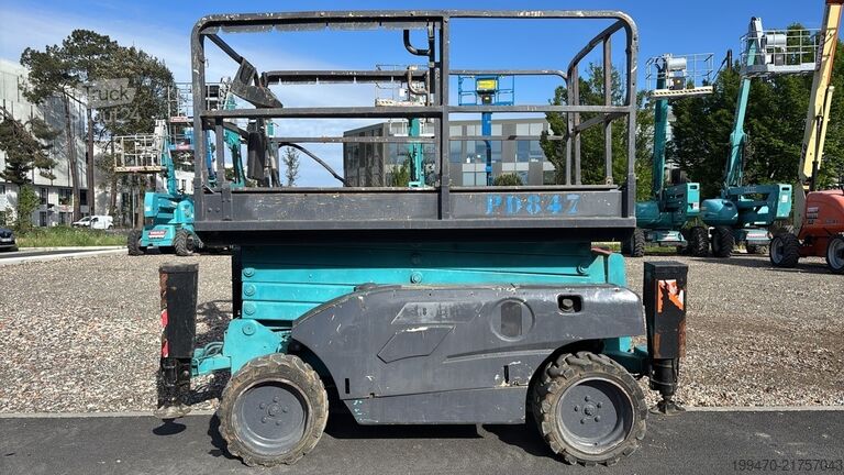 Mesa elevatória de tesoura Haulotte Compact 12 Dx (12m)