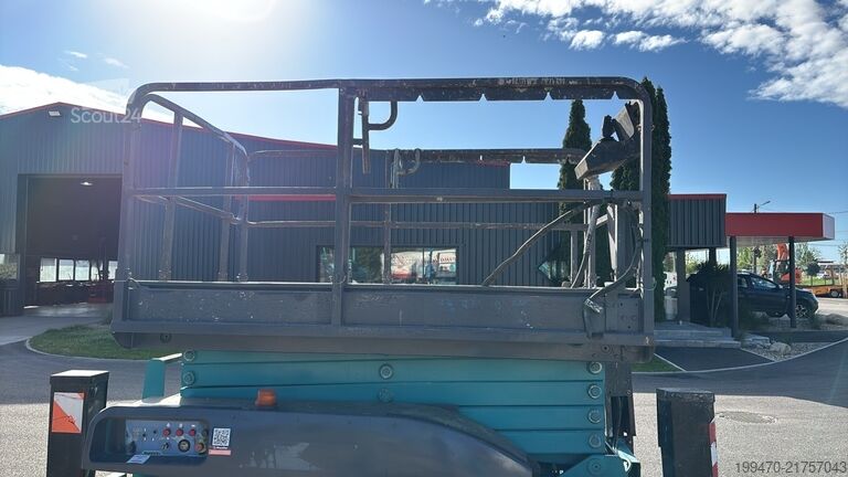 Mesa elevatória de tesoura Haulotte Compact 12 Dx (12m)