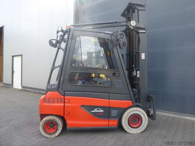 Frontgaffeltruck Linde E30-01