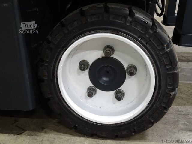 4-vejs gaffeltruck Combilift C3000CBE - TRIPLEX