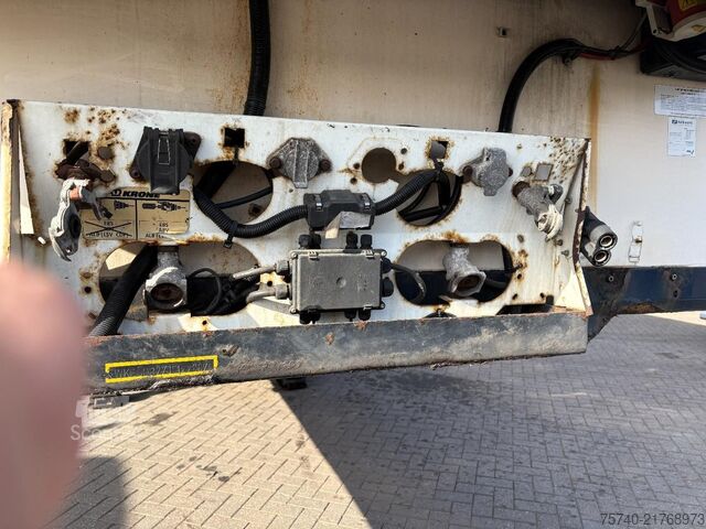 Transporte refrigerado/congelado Krone SDR27 + CARRIER MAXIMA 1300 + STUURAS