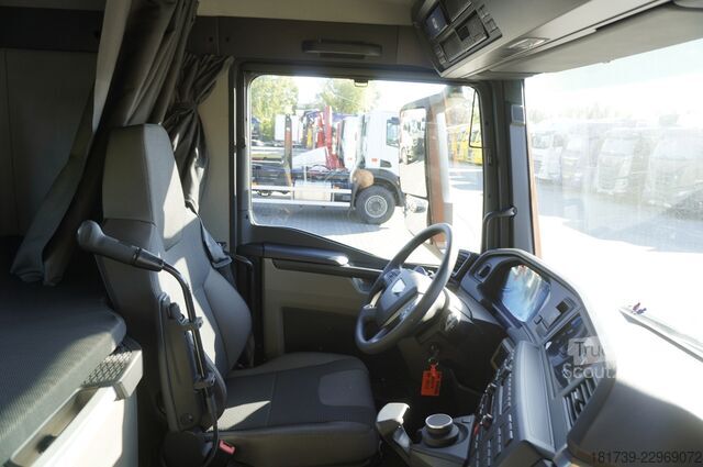 شاحنة رافعة MAN TGM 26.320 6×2-4/NEW platform tow truck