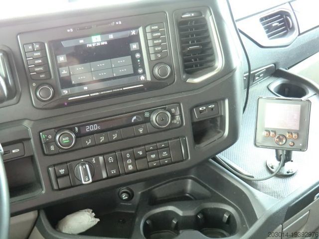 Kølebil SCANIA R450 Kühlkoffer 6x2 Lenkachse Retarder LBW