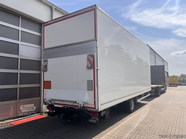Skříňový přívěs Ackermann Z-KA-F10.5/7,5  1 Achs Kofferanhänger mit Ladebordwand 10,5 t GG