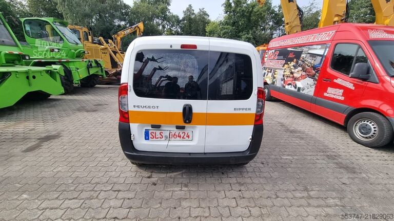 Karavan sa visokim krovom Peugeot Bipper