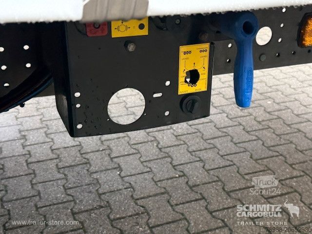 Otevřený návěs s plachtou Schmitz Cargobull Curtainsider Standard Getränke
