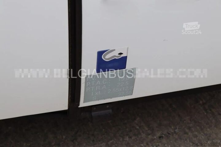 Autocar Iveco MAGELYS PRO / USB