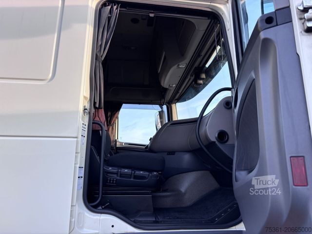 Standartinis vilkikas DAF XF 530 SSC Super Space Cab Prod. 2022 - RETARDER