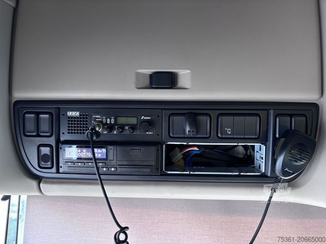 Standartinis vilkikas DAF XF 530 SSC Super Space Cab Prod. 2022 - RETARDER