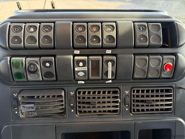 Podvozek nákladního auta IVECO TRAKKER AD340T45 8x4 HIAB Hakenlift Retarder