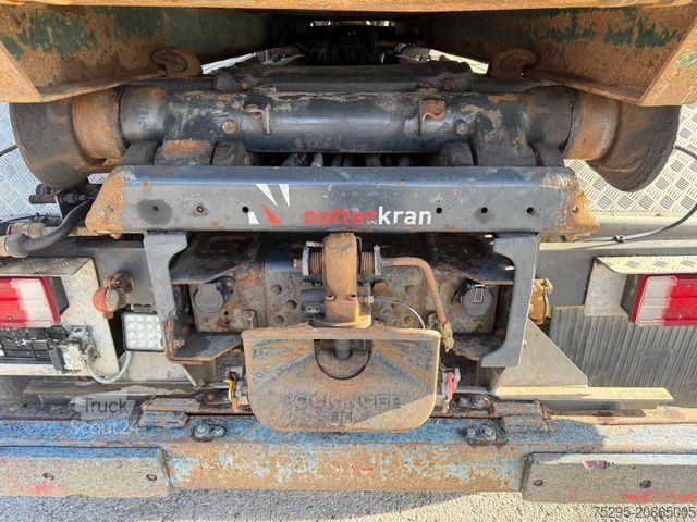 Podvozek nákladního auta IVECO TRAKKER AD340T45 8x4 HIAB Hakenlift Retarder