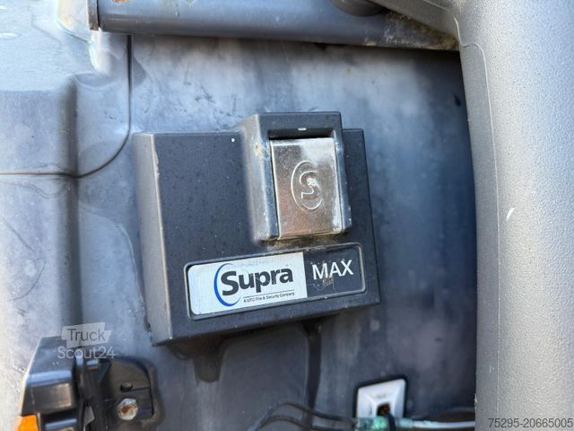 Podvozek nákladního auta IVECO TRAKKER AD340T45 8x4 HIAB Hakenlift Retarder