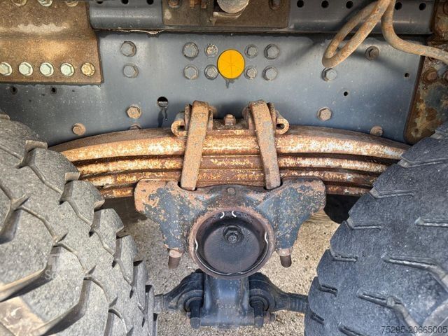 Podvozek nákladního auta IVECO TRAKKER AD340T45 8x4 HIAB Hakenlift Retarder