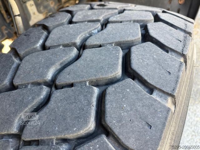 Podvozek nákladního auta IVECO TRAKKER AD340T45 8x4 HIAB Hakenlift Retarder