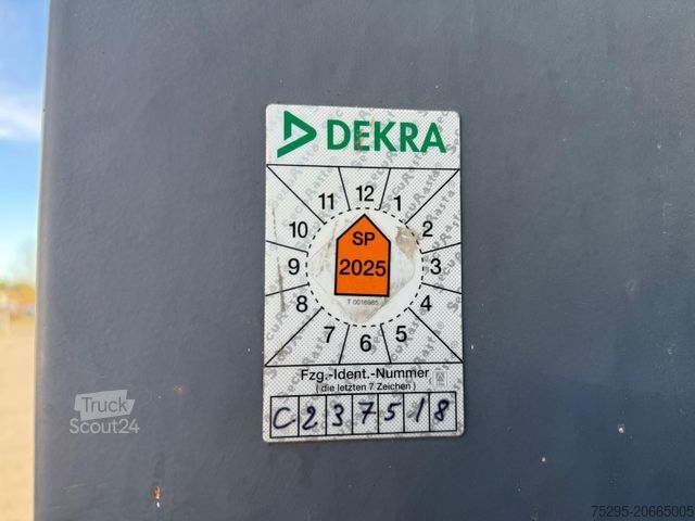 Podvozek nákladního auta IVECO TRAKKER AD340T45 8x4 HIAB Hakenlift Retarder