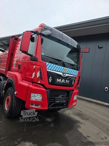 Camion ribaltabile trilaterale MAN TGS 35.500 / 8X4 / Meiller Bordmatik