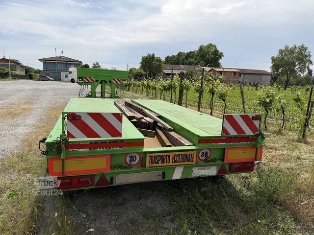 Semiremorcă cu platformă joasă pentru transportul utilajelor de construcţii COMETTO SS38P Teleskop-Tieflader 13.29m-16.79m