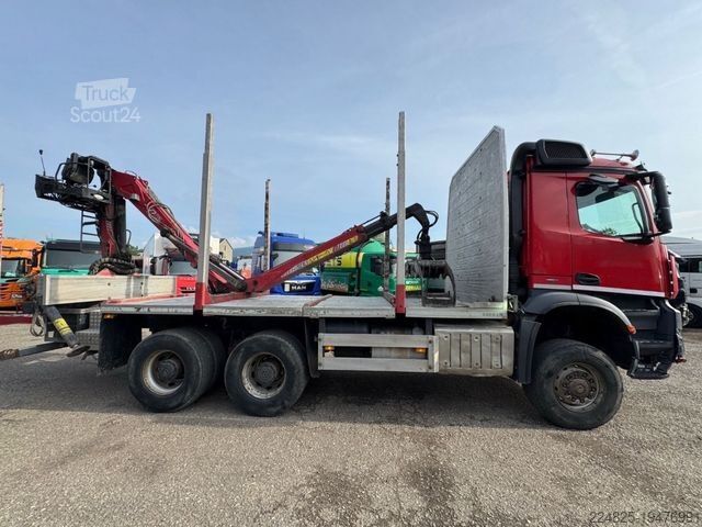 Φορτηγό μεταφοράς ξυλείας MERCEDES-BENZ AROCS 3348 6X6 HOLZ + PENZ 12Z + GSODAM TANDEM