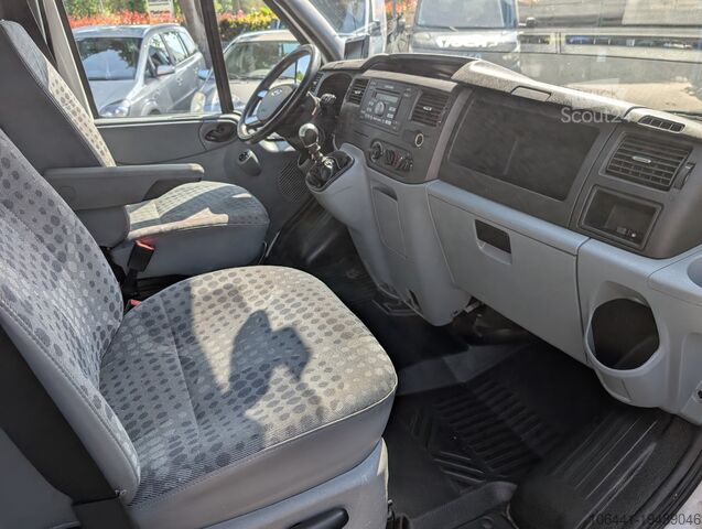 Transporteris su lagaminu Ford Transit Koffer mit Laderampe HU NEU