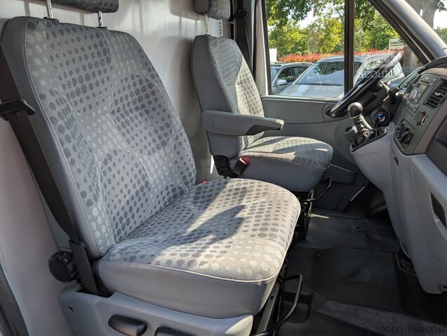 Transporteris su lagaminu Ford Transit Koffer mit Laderampe HU NEU