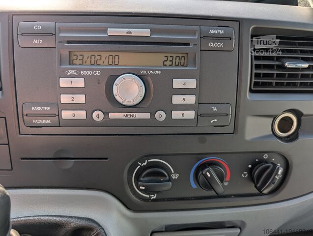 Transporteris su lagaminu Ford Transit Koffer mit Laderampe HU NEU