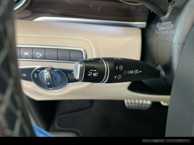 Kleinbus MERCEDES-BENZ V 300 d 4MATIC EXCLUSIVE EDITION Lang Navi/SHD