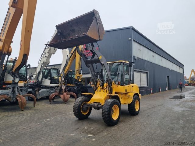 Chargeuse sur pneus VOLVO Volvo L 30 G