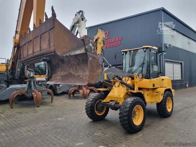 Chargeuse sur pneus VOLVO Volvo L 30 G