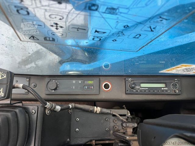 Pelle sur pneus FUCHS Terex Fuchs MHL 340