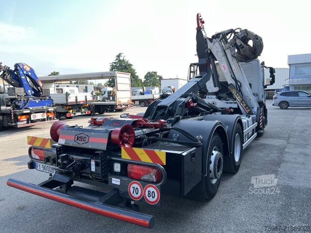 Camion scarrabile con gru Iveco Stralis 480