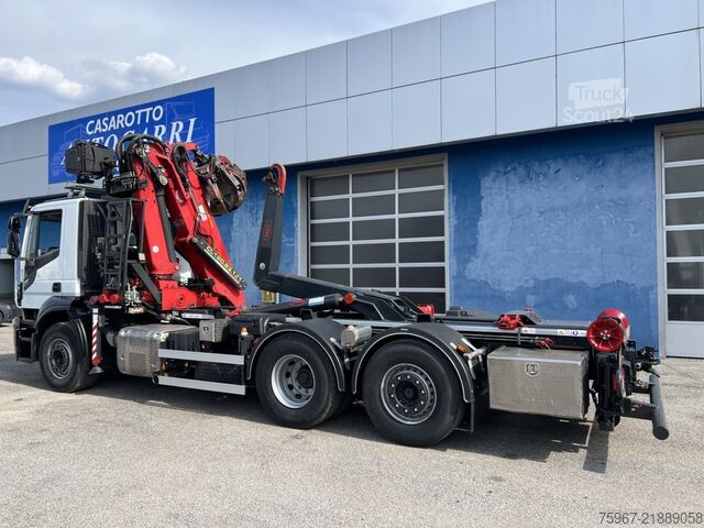 Vinçli kancalı kamyon Iveco Stralis 480