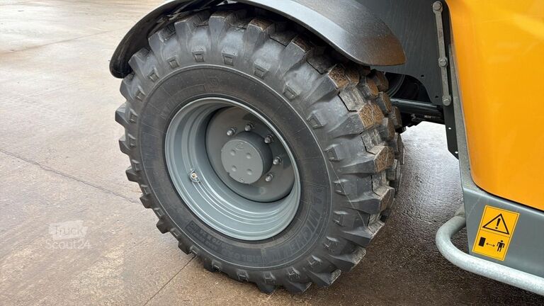 încărcător telescopic Liebherr T42-7S (INCL BUCKET / BE MACHINE / LIKE NEW / 7...