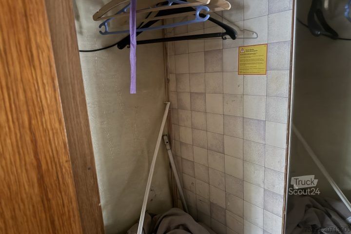 Specializētais kravas auto Mercedes-Benz L508 DG Wohnmobil